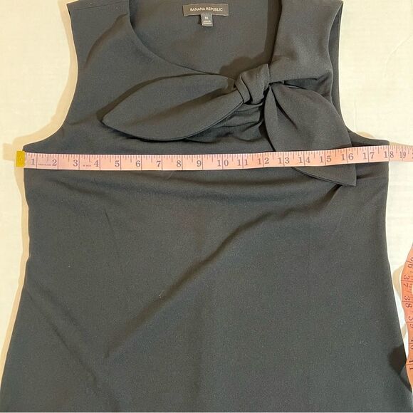 Banana Republic Black Front Tie Knot Top | Size M - Picture 6 of 7